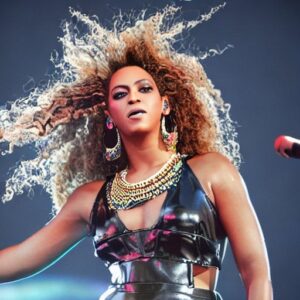 Beyoncé Electrifies Austin City Limits with a Dazzling Display of Light and Music
